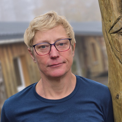 Silva Müller, Stellvertreterin